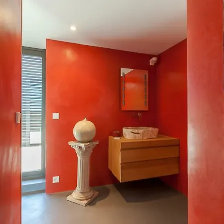 Magnificent Modern With Pool, Close To The Sea 빌라