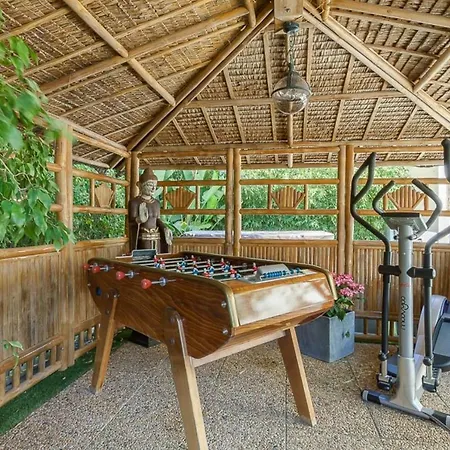 Magnificent Modern With Pool, Close To The Sea 빌라 주앙레핑